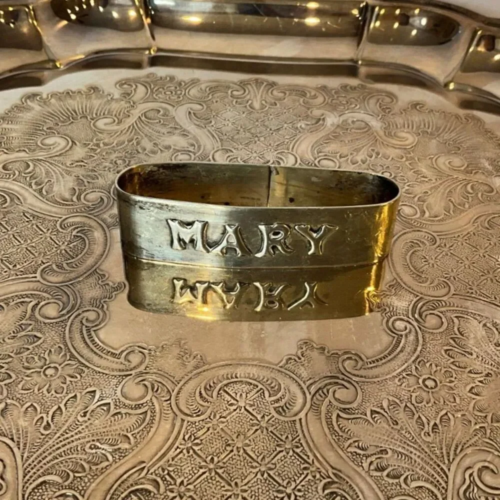 Stunning vintage sterling silver napkin ring; name Mary embossed must see